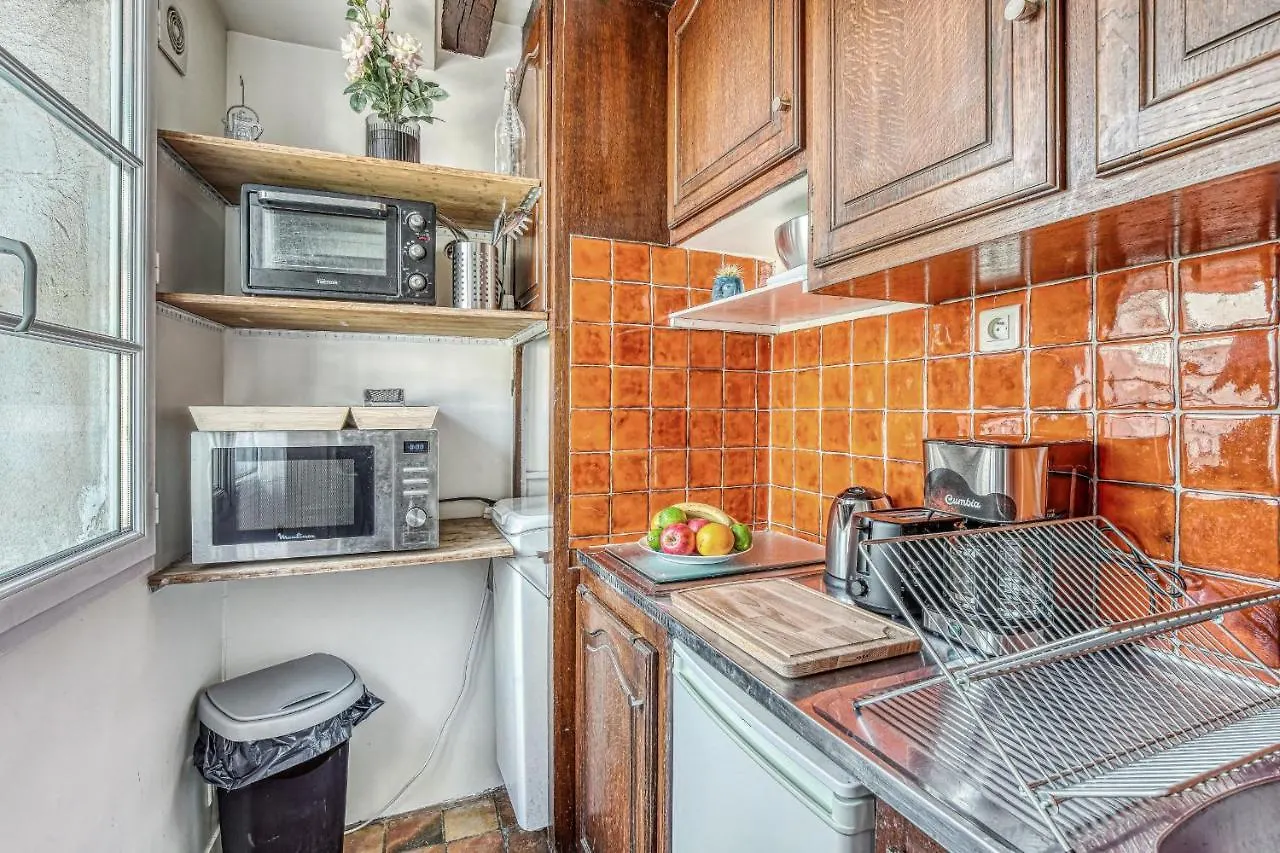 Latin Quarter - Studio Apartment Paris France
